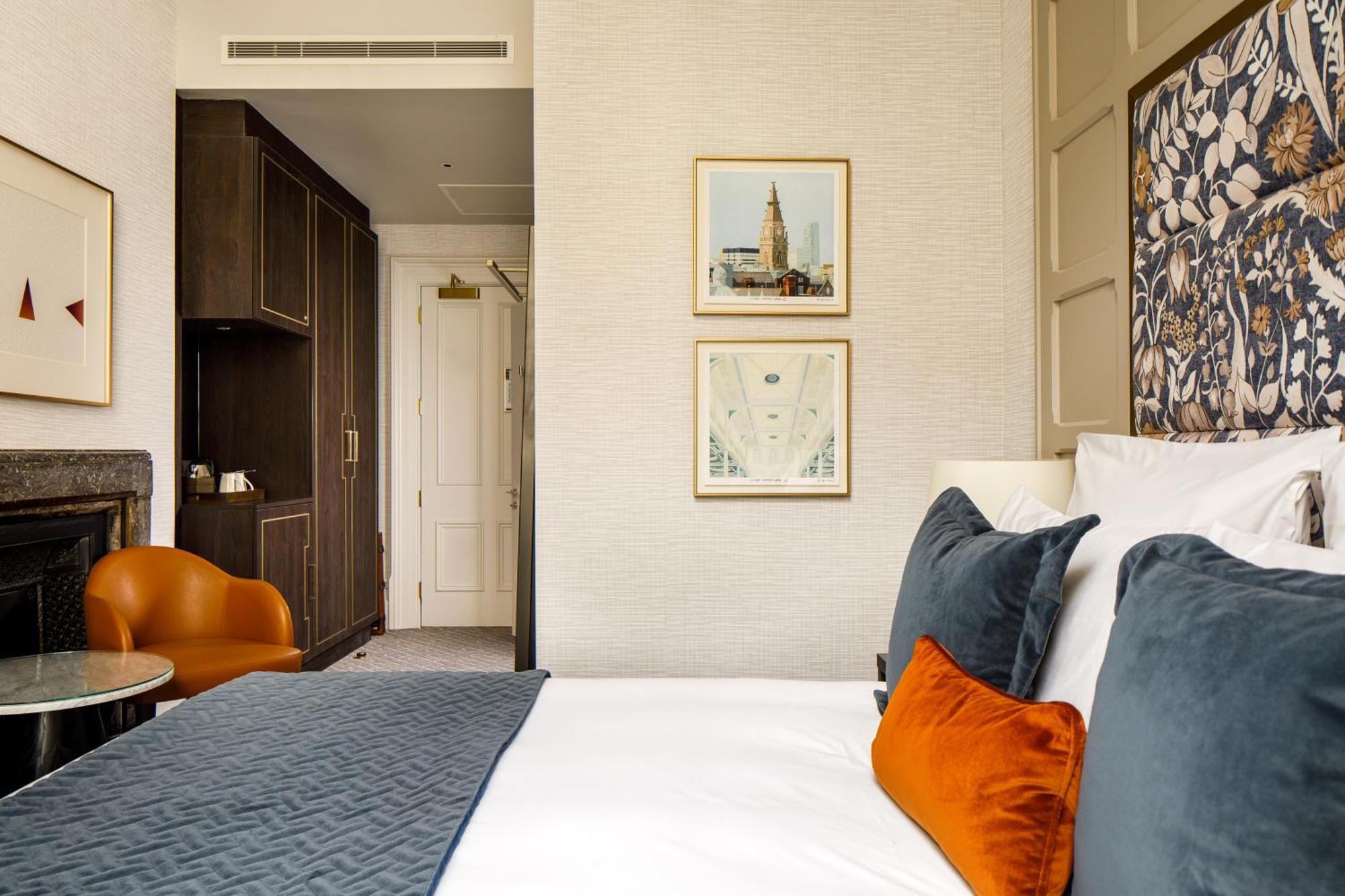 The Municipal Hotel Liverpool - Mgallery Exterior photo A bedroom at the hotel